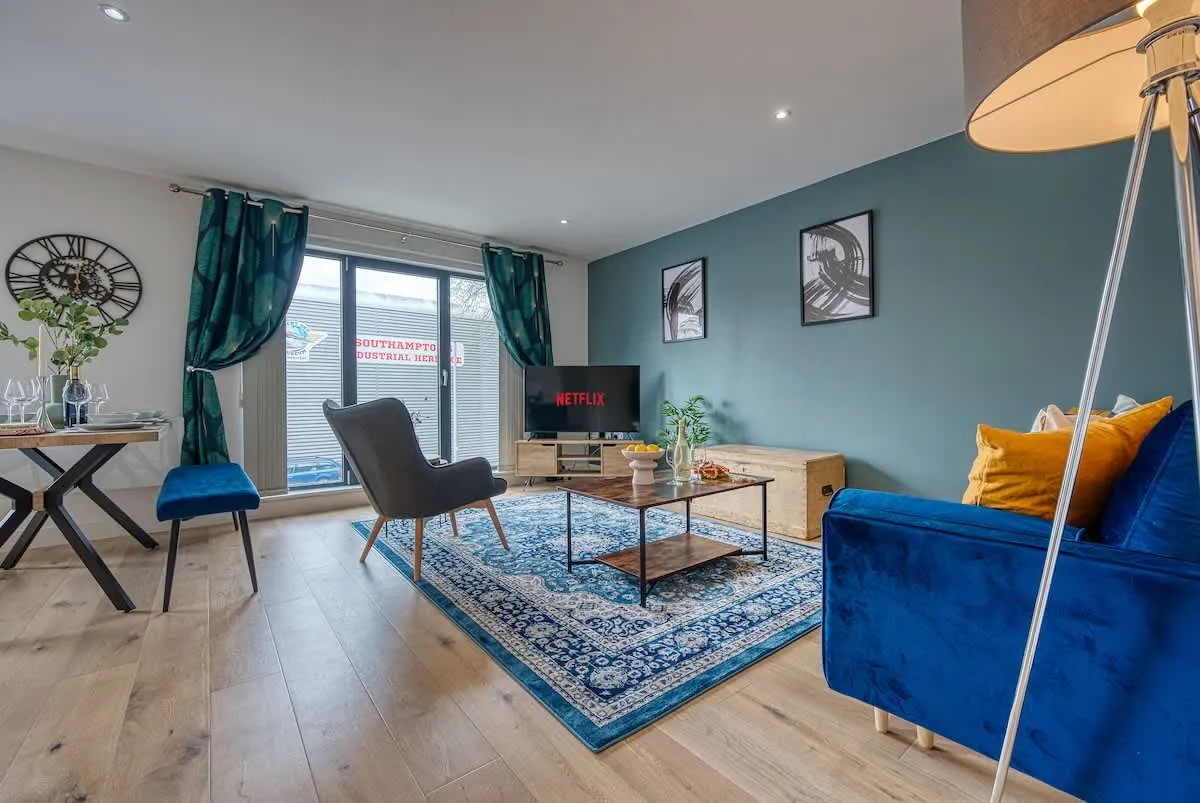 Royal Crescent D101, Southampton